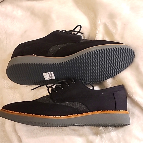 Size 10.5 TOMS Brogue Contrast Wingtip Derby - Picture 6 of 9